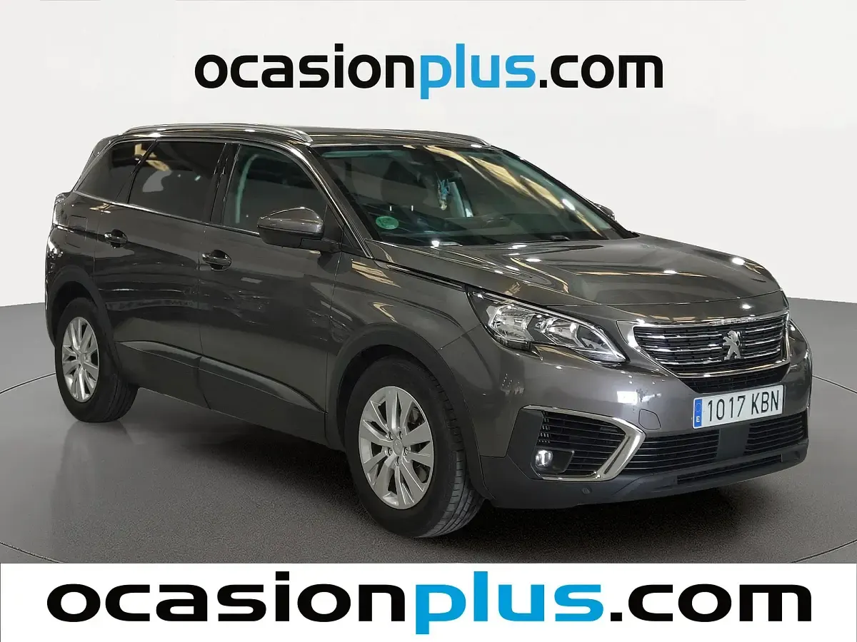 Usado Peugeot 5008 Active 120 CV (88 kW) 2017 Gris plata SUV