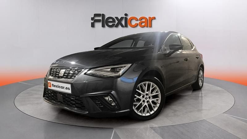 Usado Seat Ibiza Reference 80 CV (58 kW) 2024 Gris Utilitario