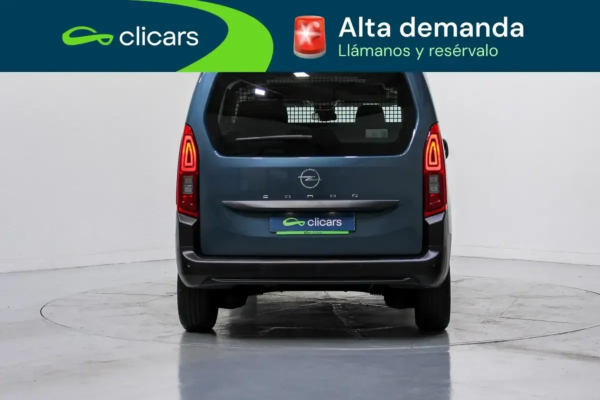 Usado Opel Combo Edition 100 CV (73 kW) 2025 Azul Monovolumen