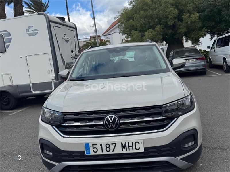 Usado VW T-Cross Advance 95 CV (69 kW) 2023 Gris / plata SUV
