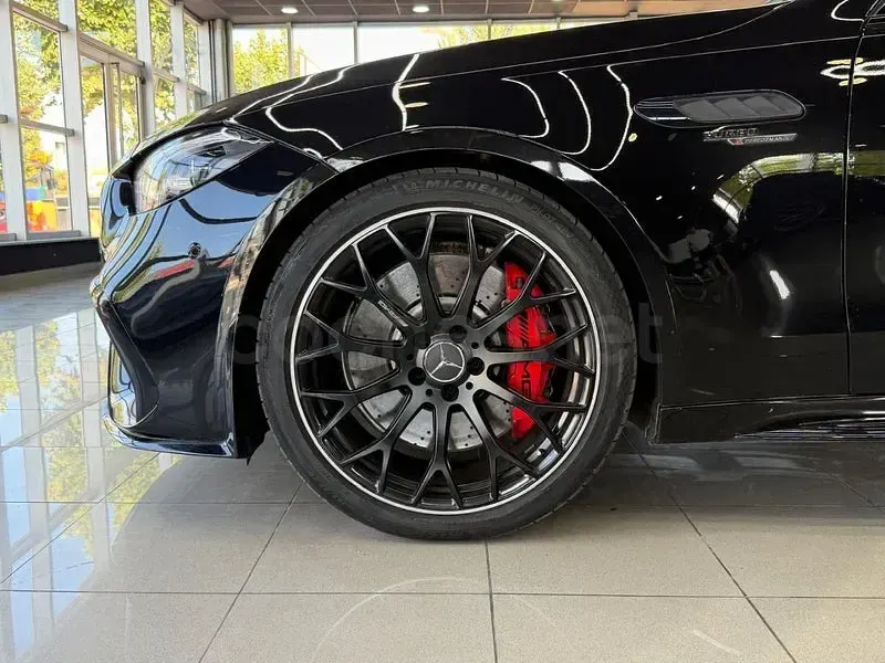 Usado Mercedes C63S AMG 680 CV (500 kW) 2024 Negro Berlina