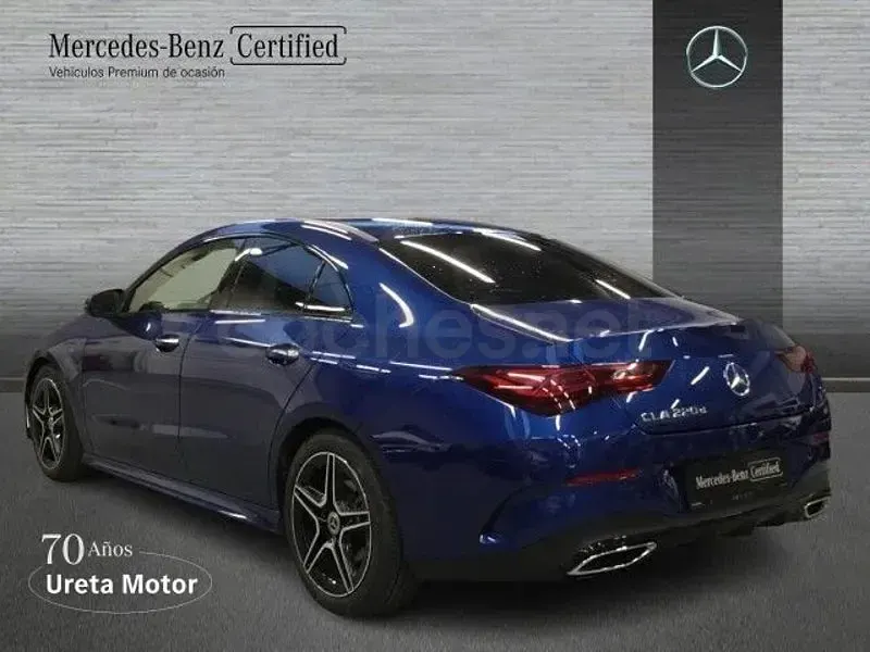 Usado Mercedes CLA220 190 CV (139 kW) 2025 Azul Berlina