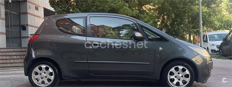 Gris / plata Usado 2007 Mitsubishi Colt Inform Berlina | 2300 € (Super precio) - Imagen 1/1