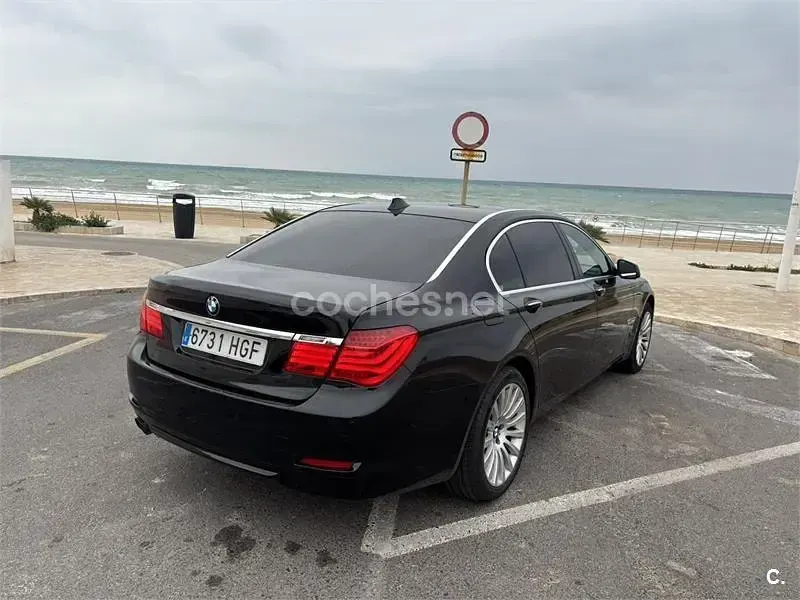 Usado BMW 730L Comfort Edition 245 CV (180 kW) 2011 Negro Berlina