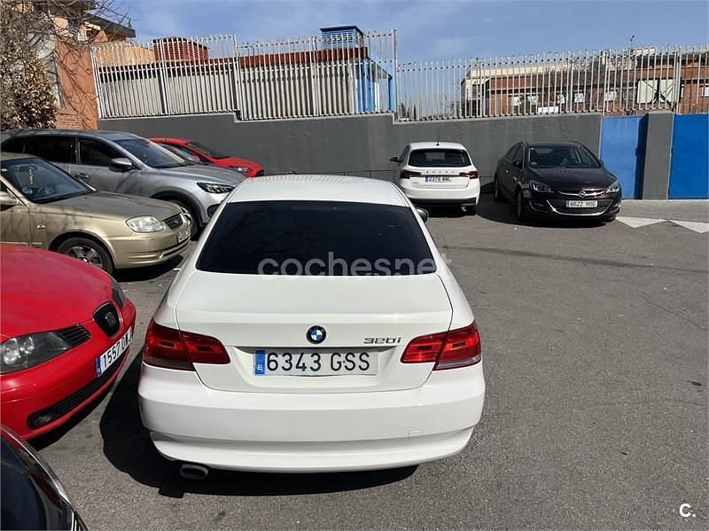 Usado BMW 320 170 CV (125 kW) 2010 Blanco Coupe