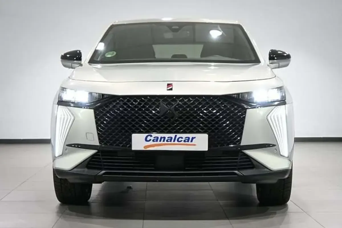Usado DS Automobiles DS7 Crossback Performance 129 CV (94 kW) 2023 Blanco SUV