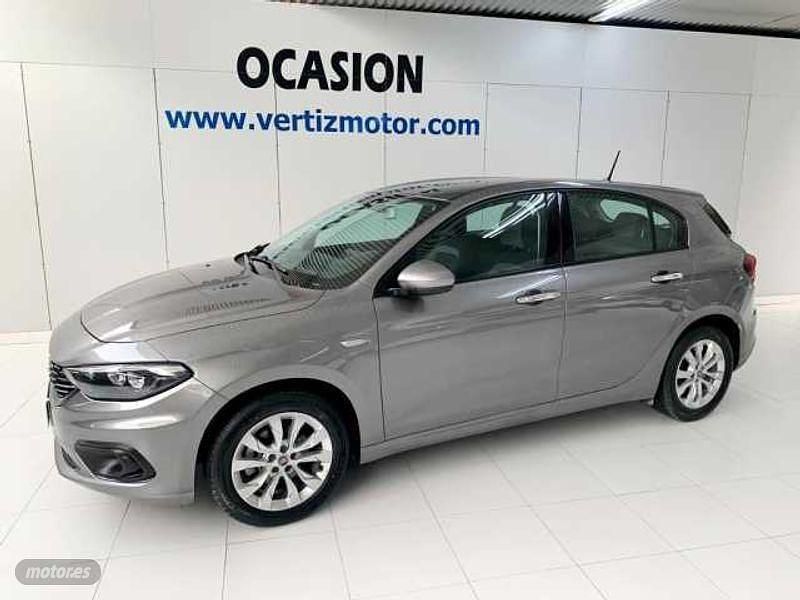 Usado Fiat Tipo Lounge 95 CV (69 kW) 2019 Gris Utilitario