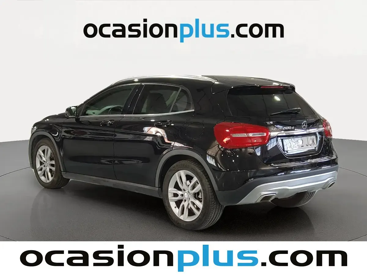 Usado Mercedes GLA200 Urban 136 CV (100 kW) 2015 Negro SUV