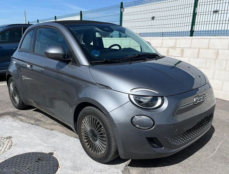 Gris Usado 2022 Fiat 500e Icon Utilitario | 28.990 € - Imagen 1/4
