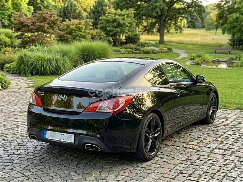 Usado Hyundai Genesis GLS 303 CV (222 kW) 2011 Negro Coupe