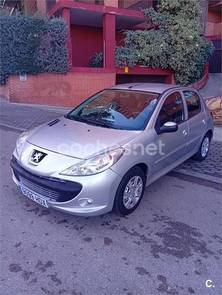 Gris / plata Usado 2011 Peugeot 206+ Utilitario | 2799 € (Buen precio) - Imagen 1/4