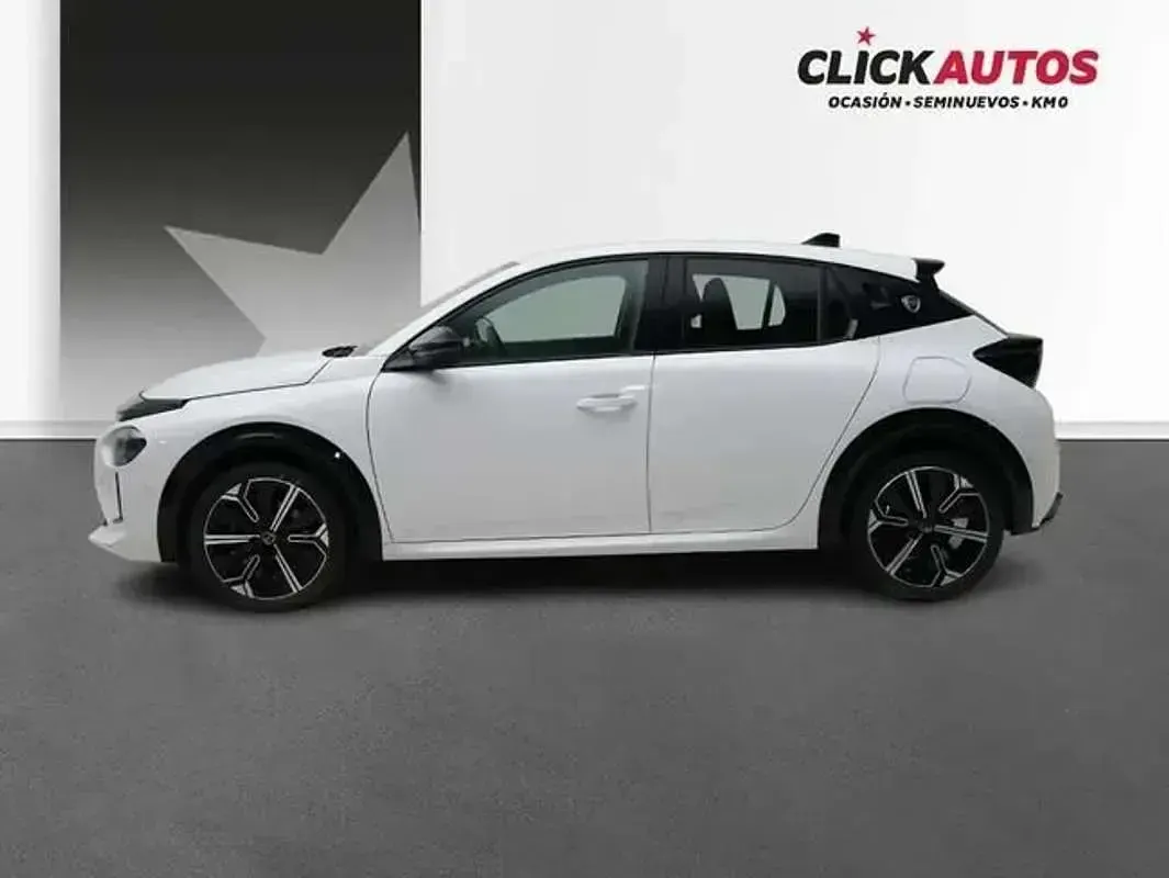 Usado Lancia Ypsilon 101 CV (74 kW) 2025 Blanco Utilitario