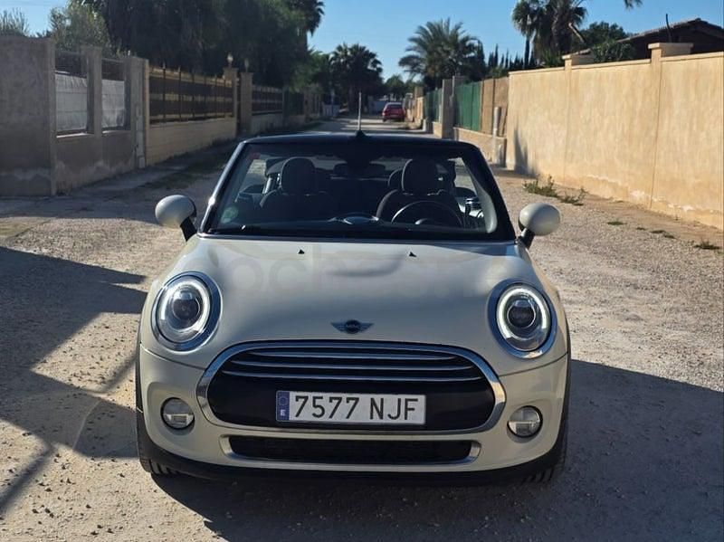 Usado Mini Cooper D Cabriolet 116 CV (85 kW) 2016 Beige Descapotable