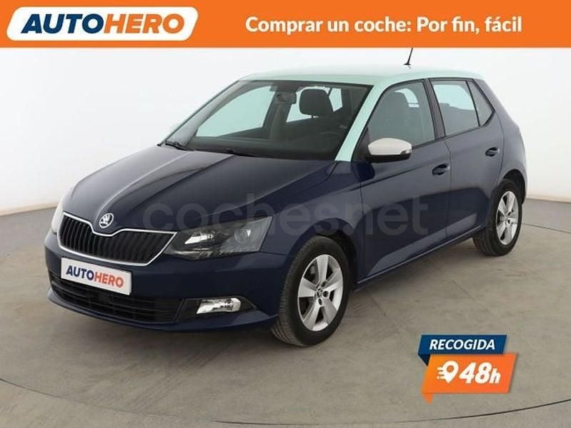 Usado Skoda Fabia Ambition 110 CV (80 kW) 2016 Azul Berlina