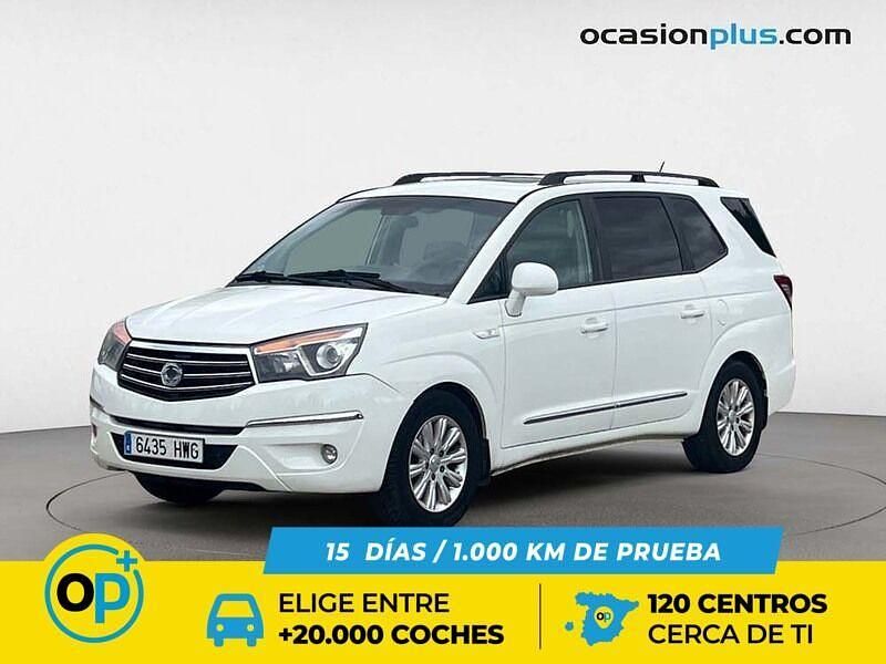 Blanco Usado 2014 Ssangyong (KGM) Rodius Limited Monovolumen | 11.200 € (Precio justo) - Imagen 1/4