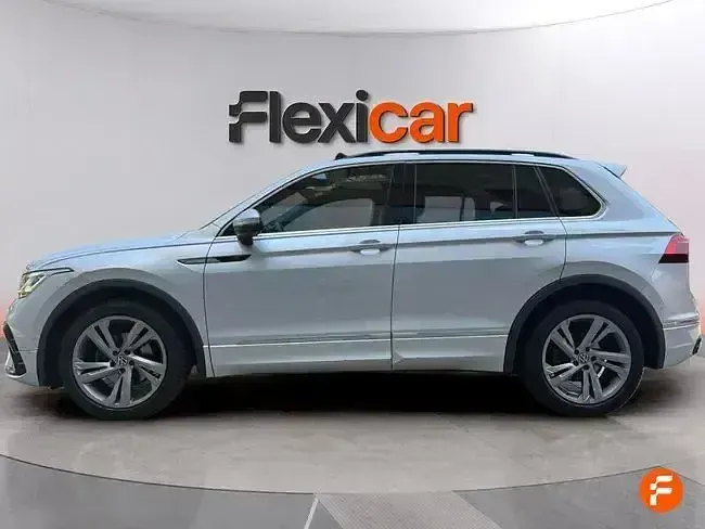 Usado VW Tiguan R-line 150 CV (110 kW) 2021 Gris SUV