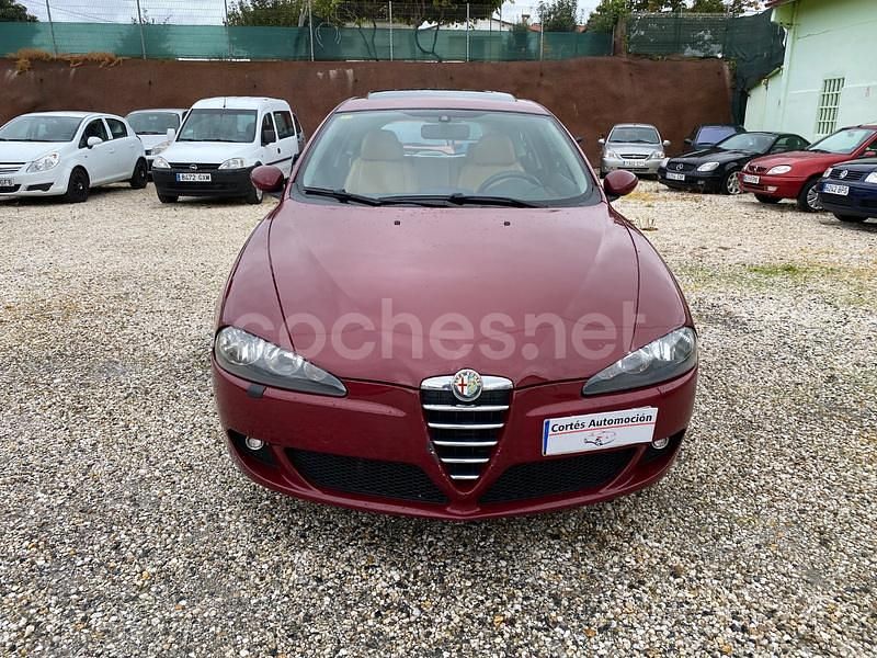 Usado Alfa Romeo 147 105 CV (77 kW) 2006 Granate Utilitario