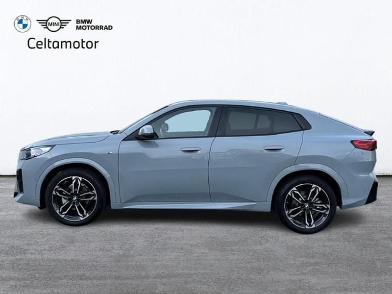 Käytetty BMW X2 Comfort Edition 150 HP (110 kW) 2025 Harmaa Katumaasturi