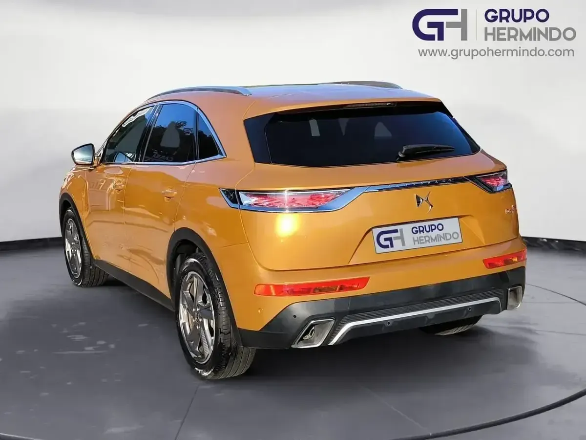 Usado DS Automobiles DS7 Crossback Grand Chic 181 CV (133 kW) 2021 Naranja SUV