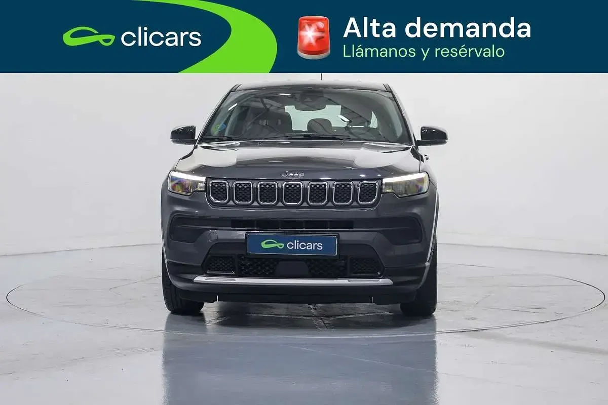 Usado Jeep Compass Altitude 129 CV (94 kW) 2025 Gris SUV