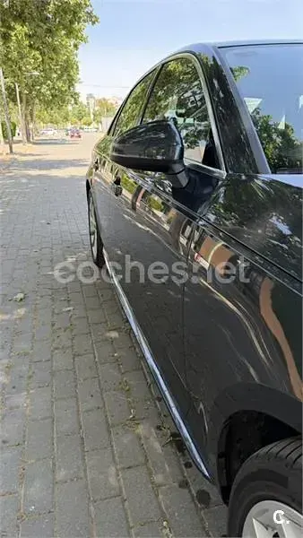 Usado Audi A4 S-Line 150 CV (110 kW) 2019 Negro Berlina
