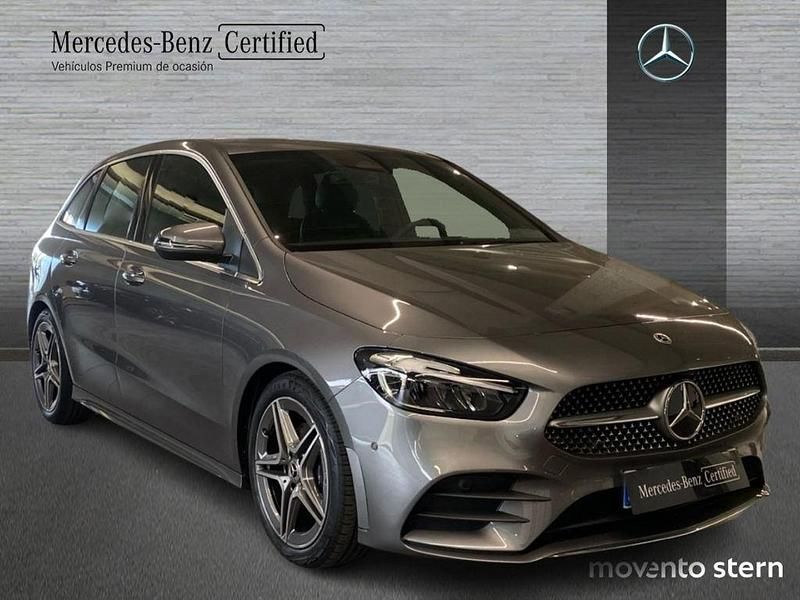Nuevo Mercedes B200 AMG line 150 CV (110 kW) 2025 Gris Monovolumen