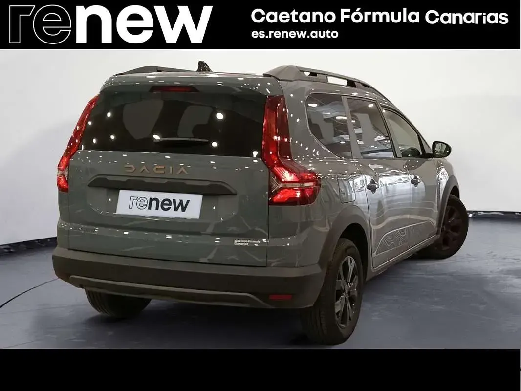 Usado Dacia Jogger Extreme 110 CV (80 kW) 2025 Gris Monovolumen