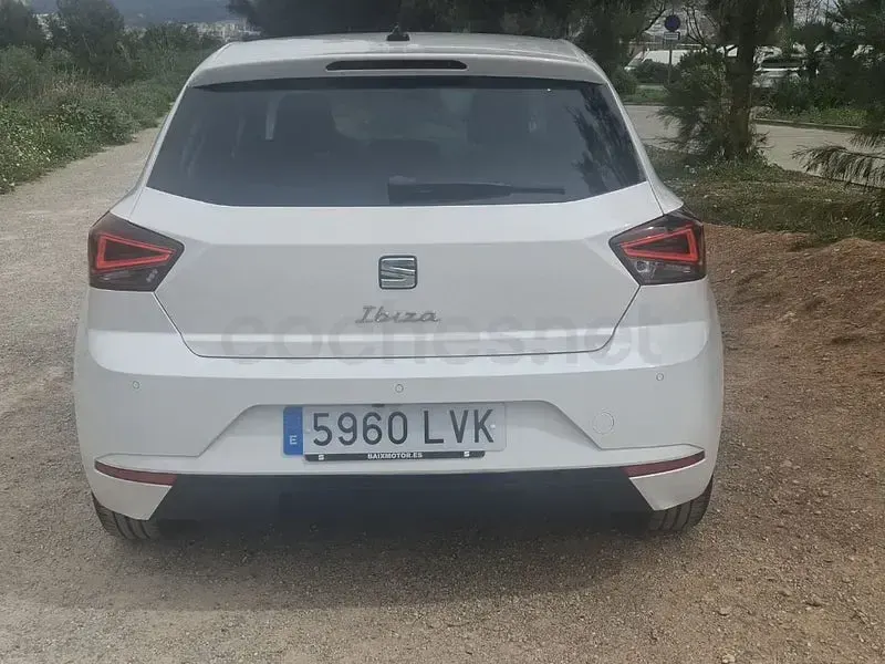 Usado Seat Ibiza Style 110 HP (80 kW) 2021 Branco Citadino