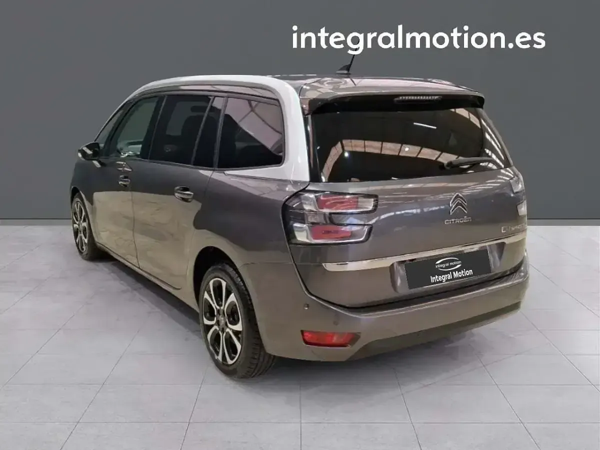 Usado Citroën C4 Feel 130 CV (95 kW) 2020 Gris