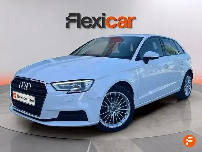 Usado Audi A3 116 HP (85 kW) 2019 Branco Sedan