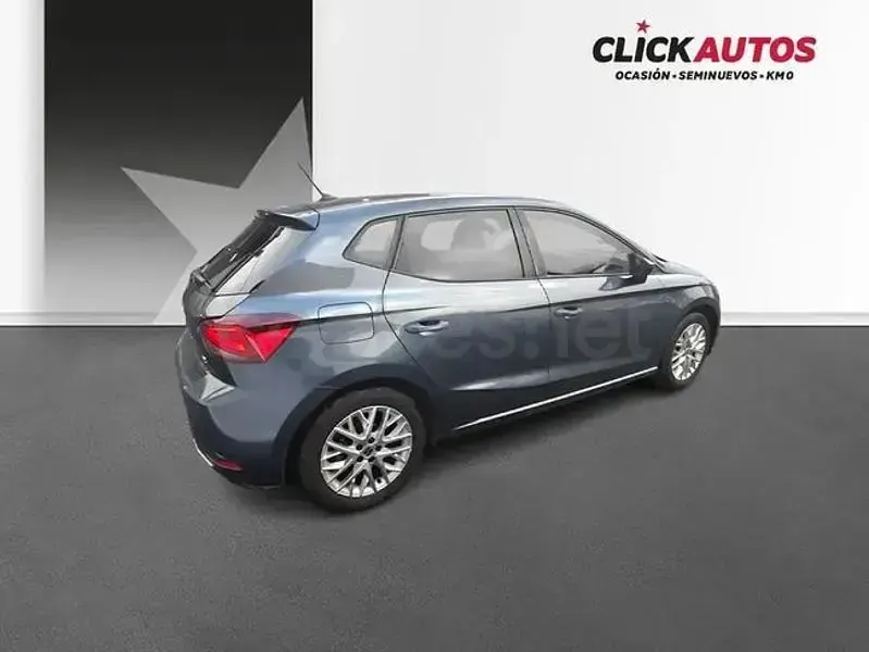 Usado Seat Ibiza FR 115 CV (84 kW) 2025 Gris / plata Utilitario