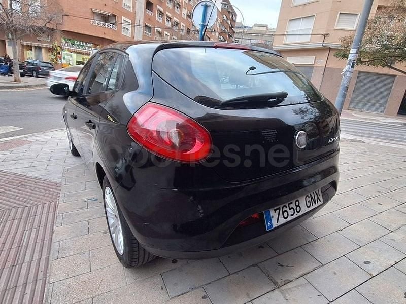 Usado Fiat Bravo Active 120 CV (88 kW) 2010 Negro Utilitario