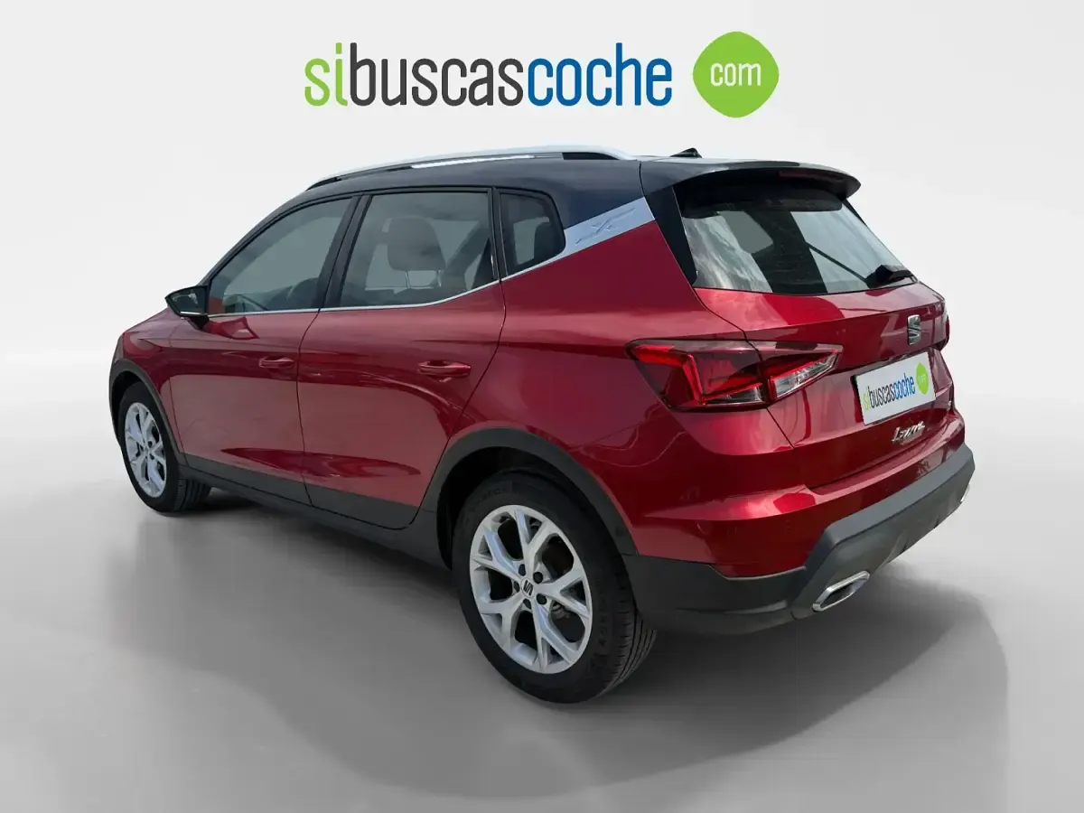 Usado Seat Arona FR 110 CV (80 kW) 2024 Rojo SUV