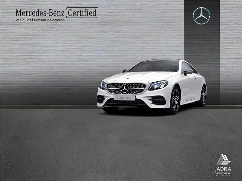 Blanco Usado 2017 Mercedes E220 AMG line Coupe | 34.990 € (Un poco caro) - Imagen 1/4