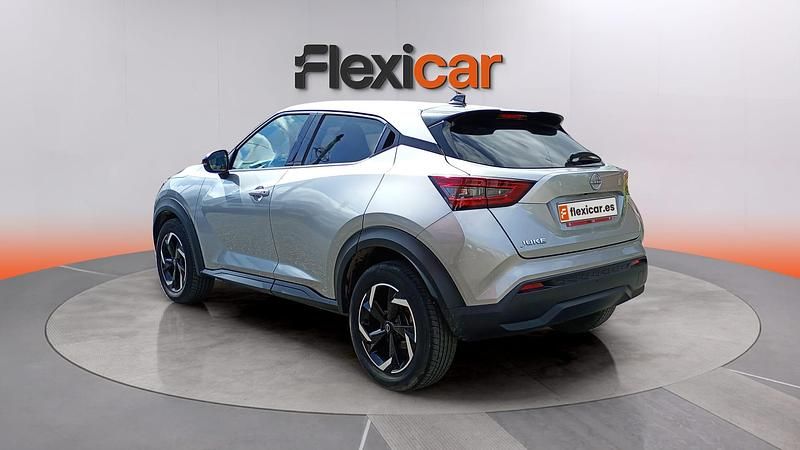 Usado Nissan Juke N-Connecta 114 HP (83 kW) 2024 Cinzento SUV