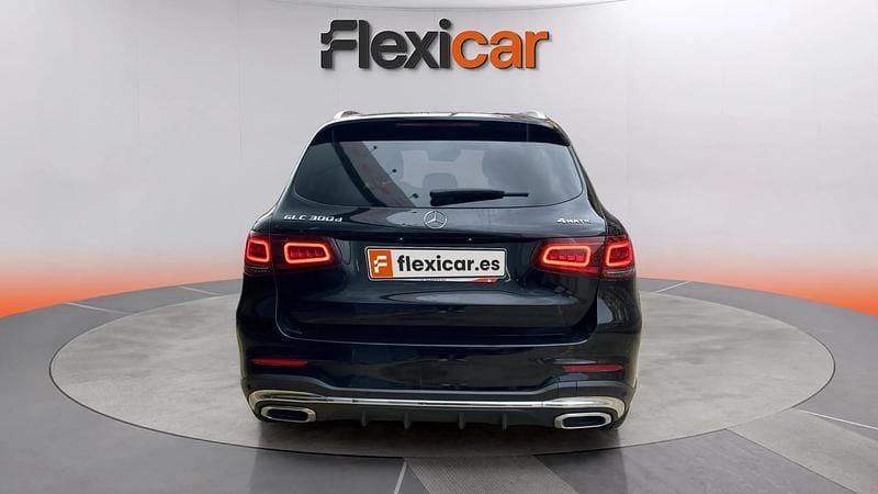 Usado Mercedes GLC300 245 CV (180 kW) 2020 Negro SUV