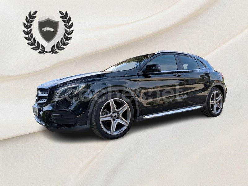 Negro Usado 2018 Mercedes GLA220 SUV | 28.700 € (Precio justo) - Imagen 1/4
