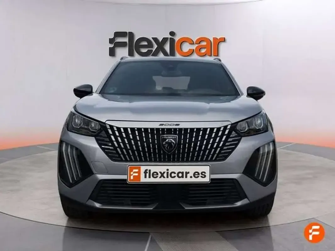 Usado Peugeot 2008 Allure 102 CV (75 kW) 2024 Gris SUV
