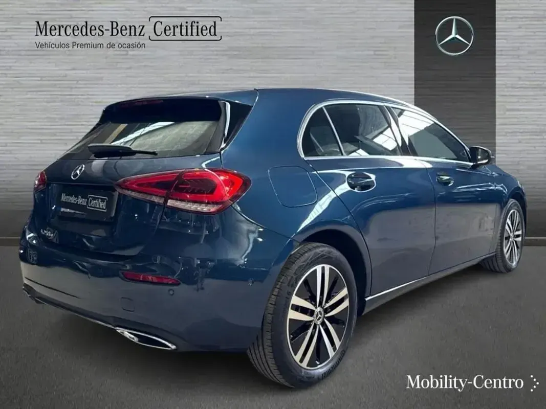 Usado Mercedes A250 Progressive 160 CV (117 kW) 2022 Denim blue  metallic paint