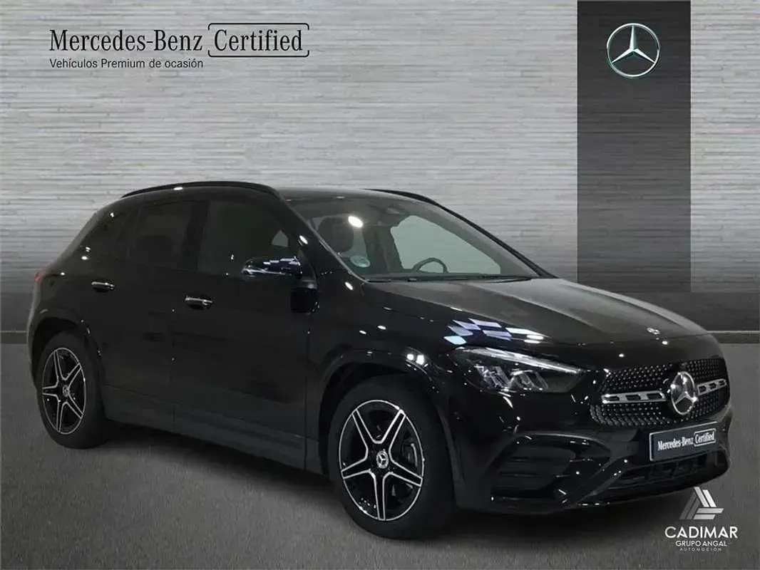 Usado Mercedes GLA200 150 CV (110 kW) 2025 SUV