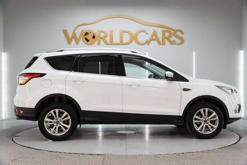 Usado Ford Kuga Trend+ 120 CV (88 kW) 2019 Blanco SUV