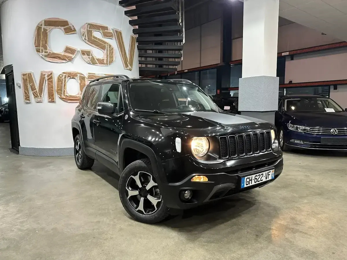 Usado Jeep Renegade Trailhawk 240 CV (176 kW) 2022 Negro SUV