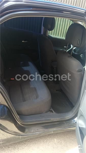 Usado Renault Laguna II Expression 130 CV (95 kW) 2006 Negro Berlina