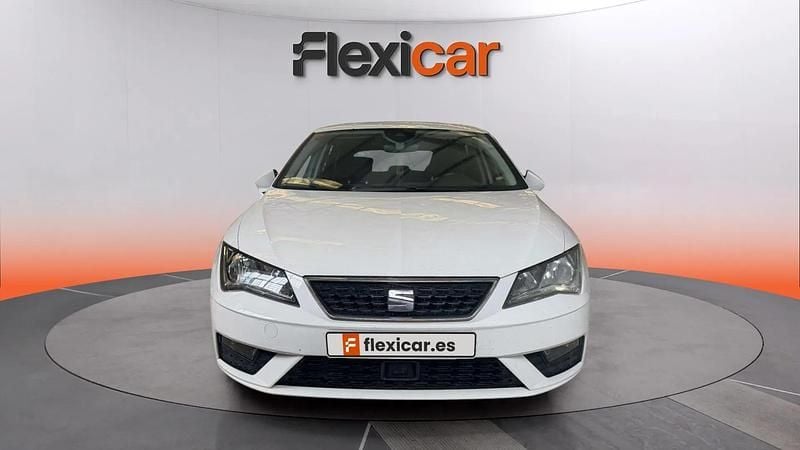 Usado Seat Leon Style 115 CV (84 kW) 2019 Blanco Berlina
