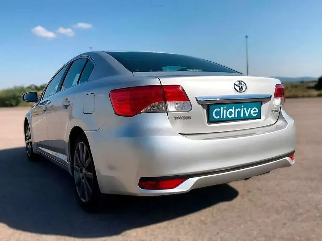 Occasion Toyota Avensis Executive 150 PK (110 kW) 2012 Grijs Sedan