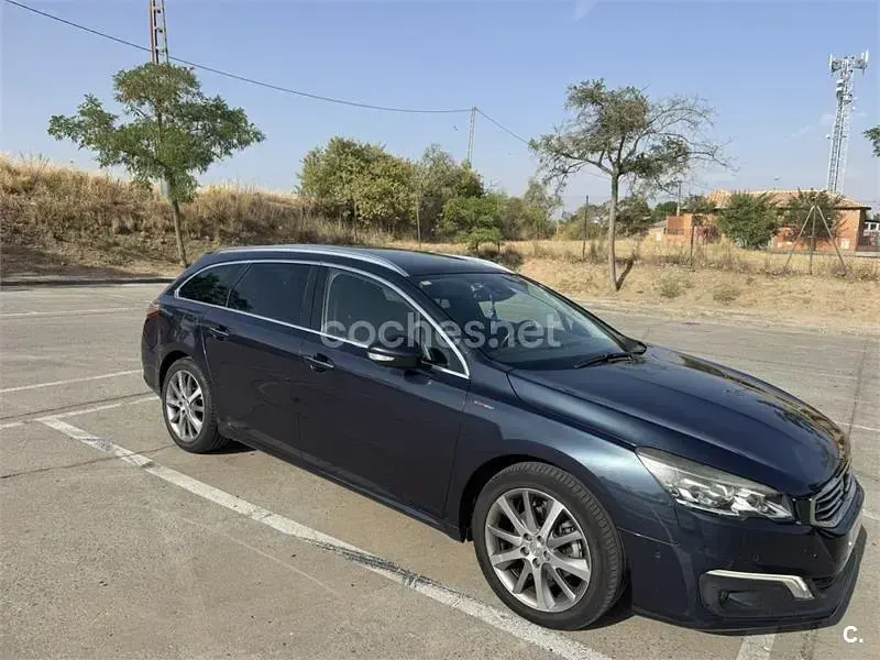 Usado Peugeot 508 SW GT-line 150 CV (110 kW) 2016 Azul Familiar