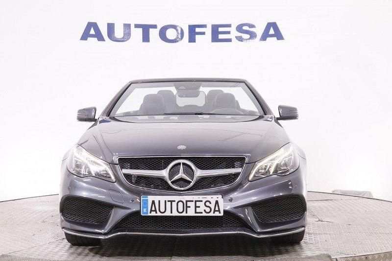 Usado Mercedes E220 AMG line 170 CV (125 kW) 2015 Gris titanio Descapotable