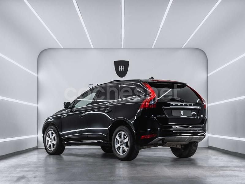 Usado Volvo XC60 Momentum 136 CV (100 kW) 2015 Negro SUV