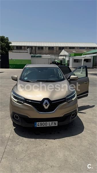 Beige Usado 2016 Renault Kadjar Zen SUV | 9850 € (Super precio) - Imagen 1/4