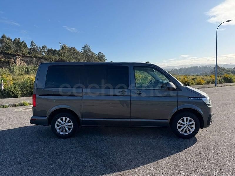 Usado VW Caravelle 204 CV (150 kW) 2023 Gris / plata Van